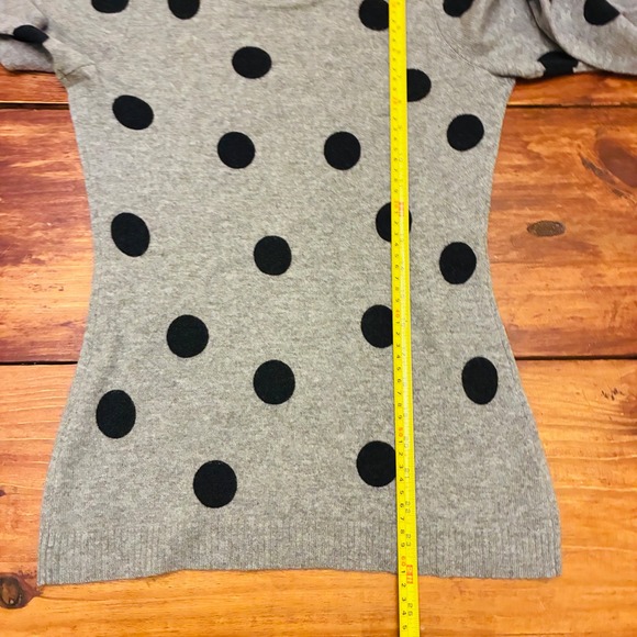 Saks Fifth Avenue Cashmere Polka Dot Sweater Womens Small Gray Black Soft *FLAW - Picture 6 of 9